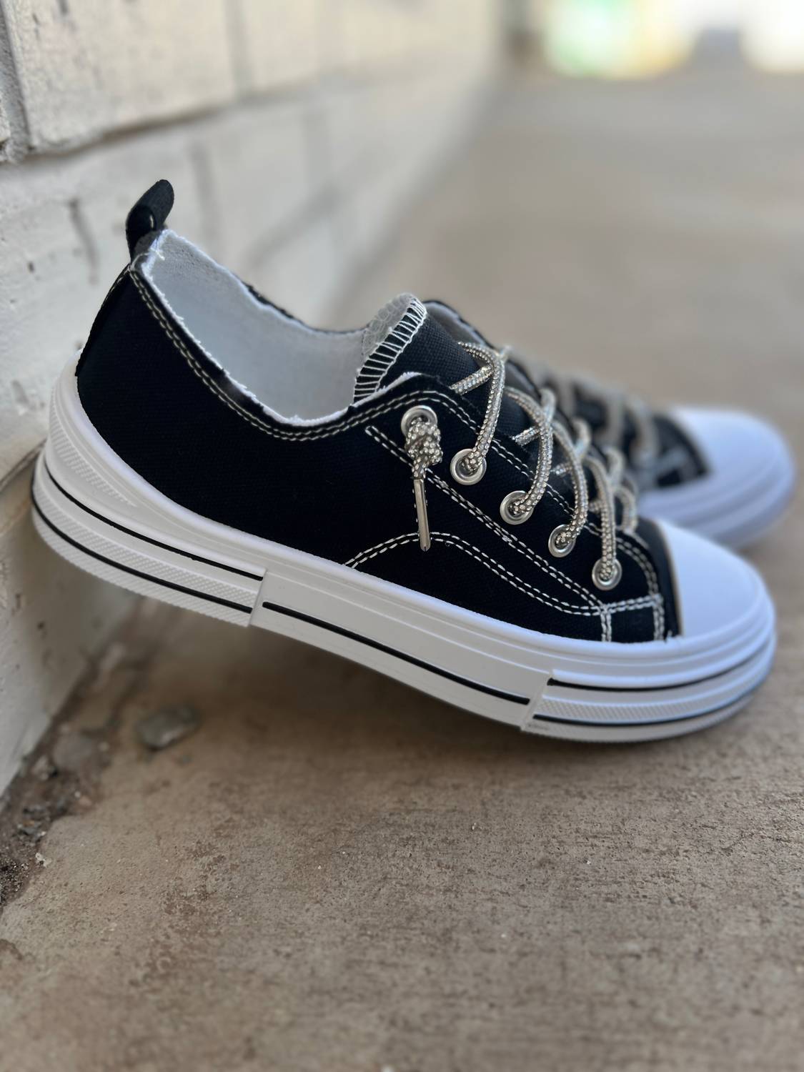 Very G - Women's Can I Get An Aman Sneakers