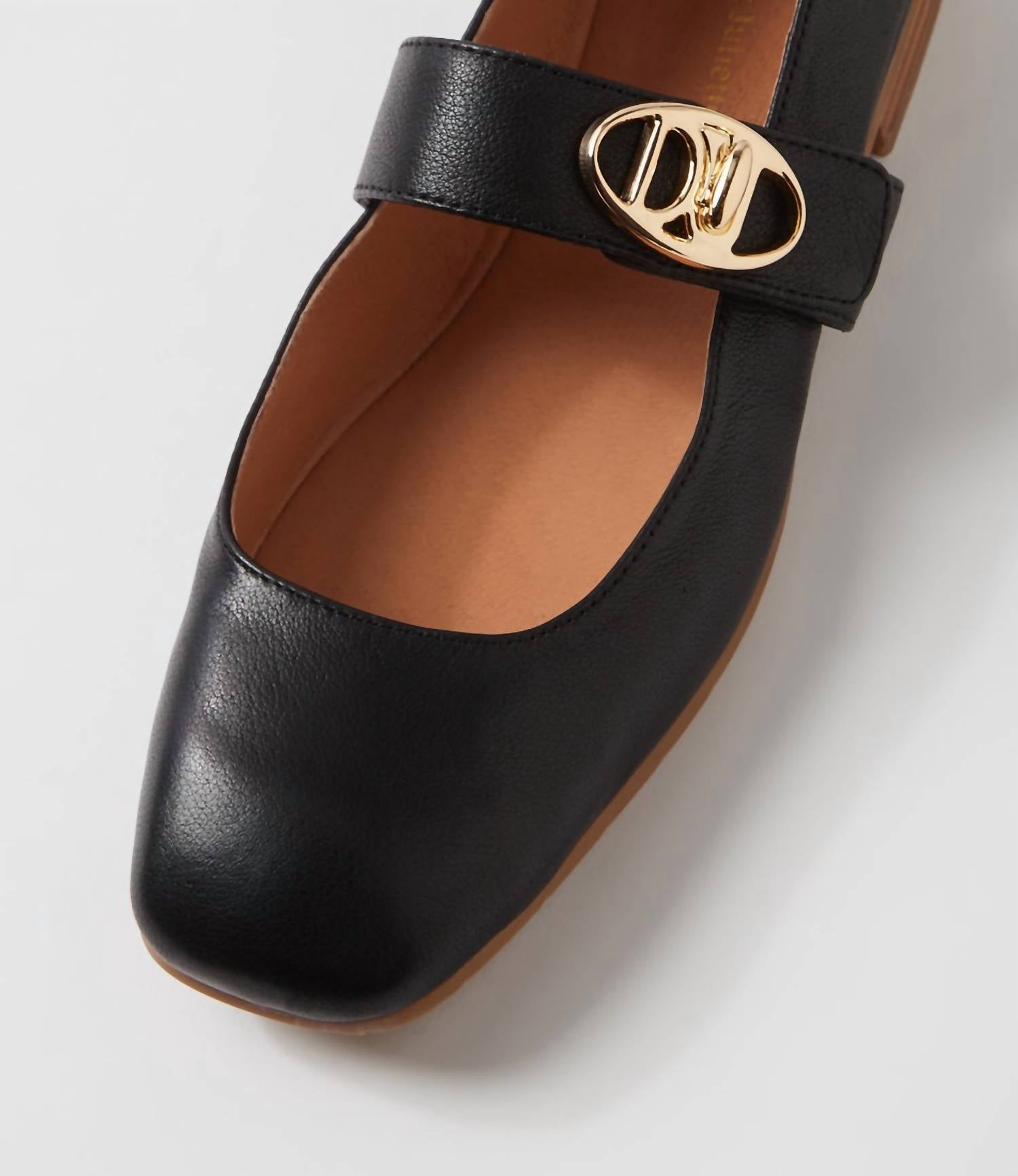 Django & Juliette - Women's Pelisk Leather Flat Shoes