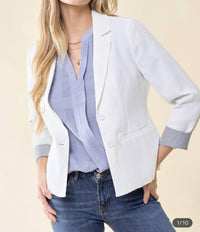 Doe And Rae - Shirred Textured Blazer