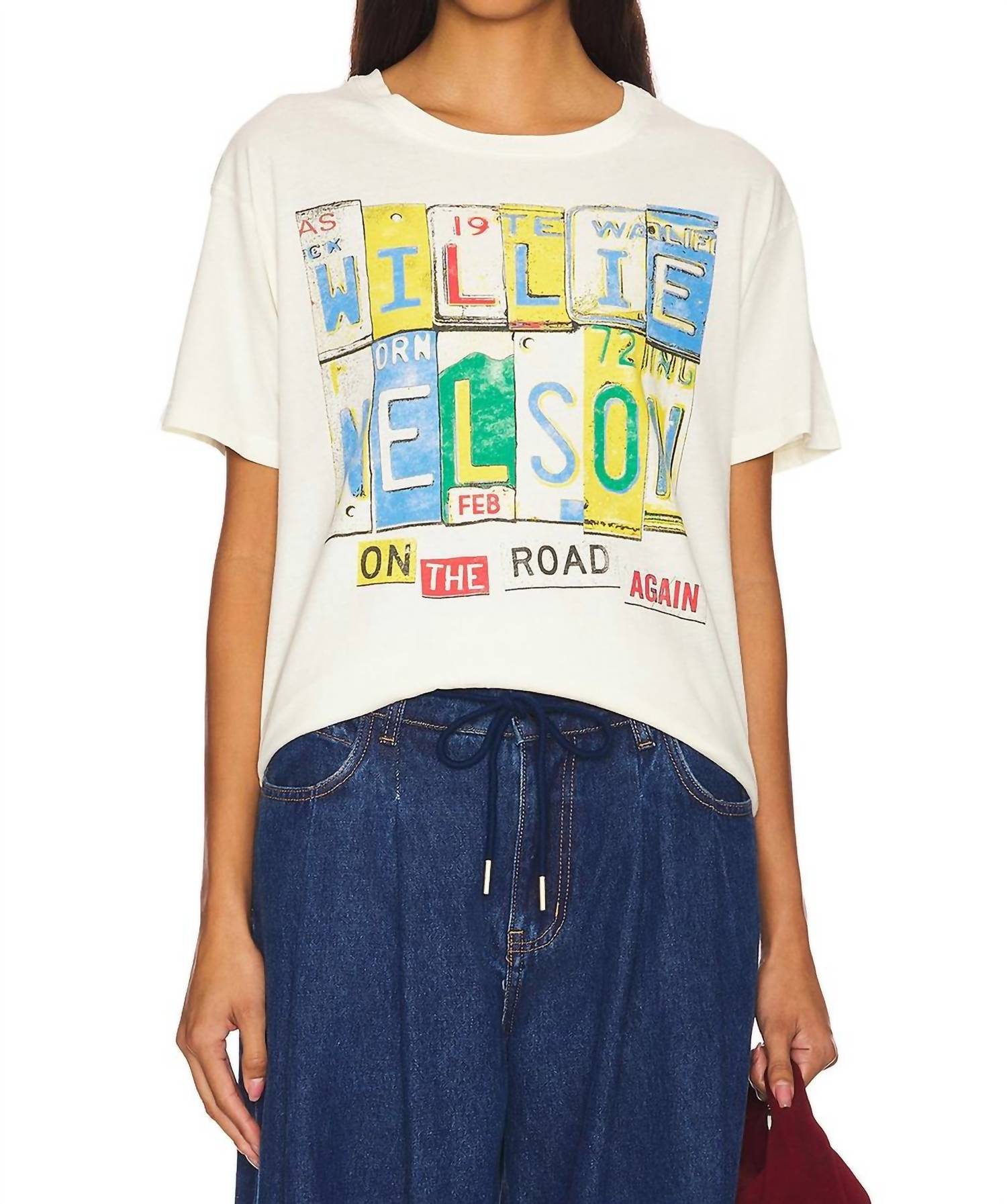 Daydreamer - Willie Nelson On The Road Again Boyfriend Tee