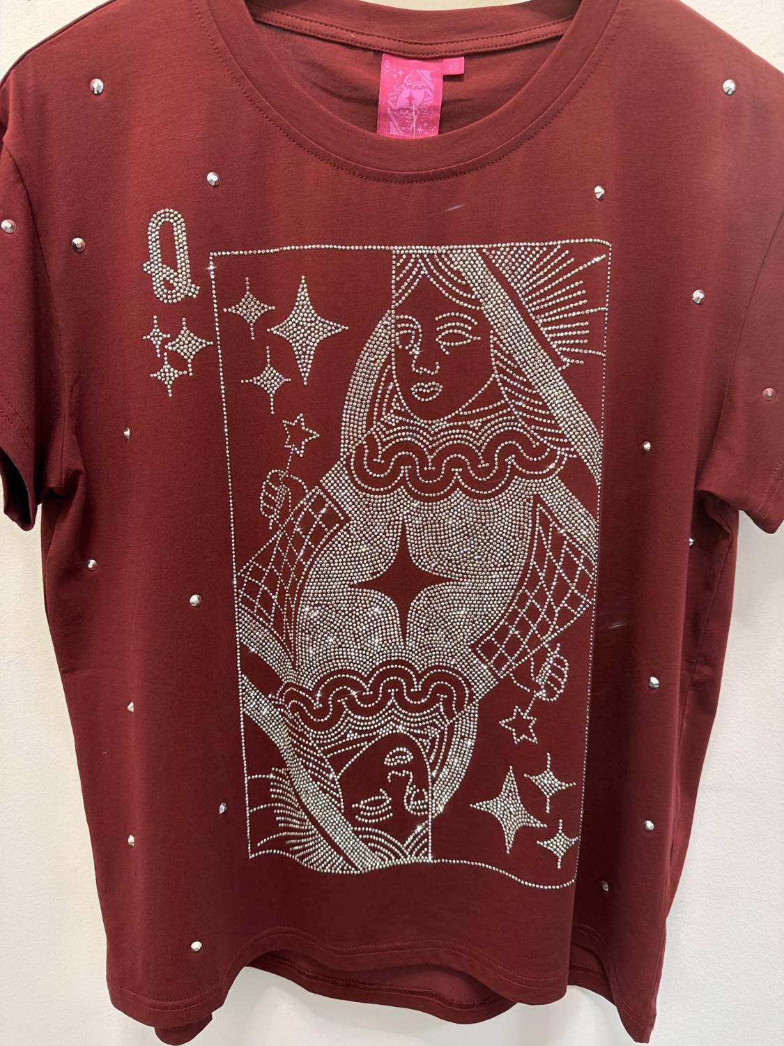 Queen Of Sparkles - Scattered Jewel Card Logo Tee
