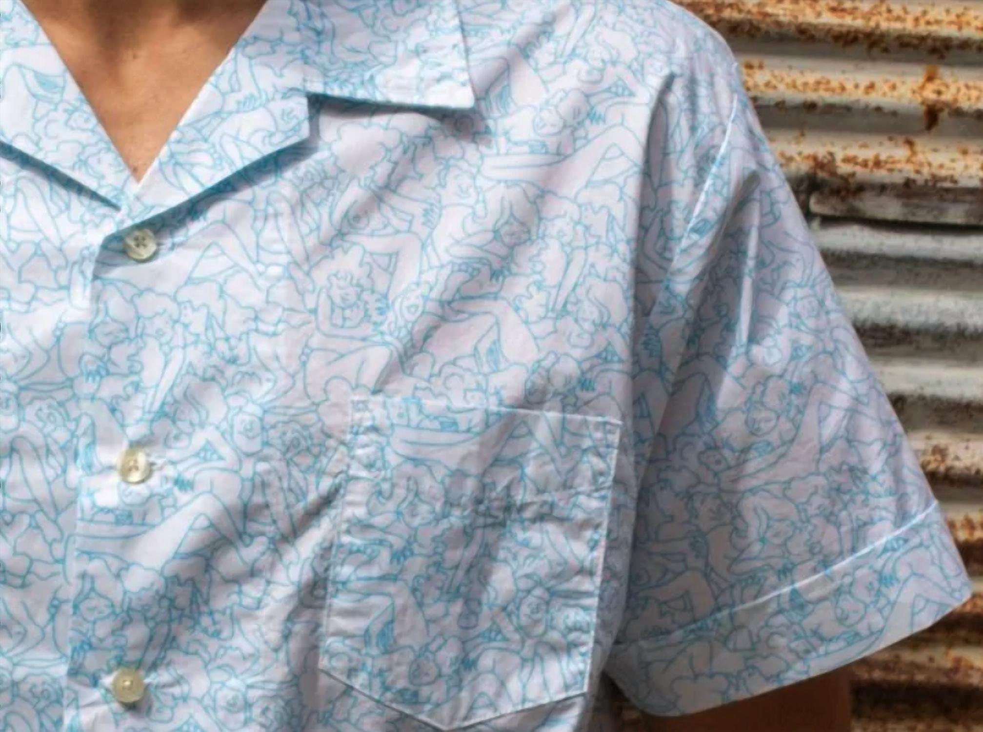 Kennington Naked Truth Vintage Camp Shirt in sky - men's shirt - detail view