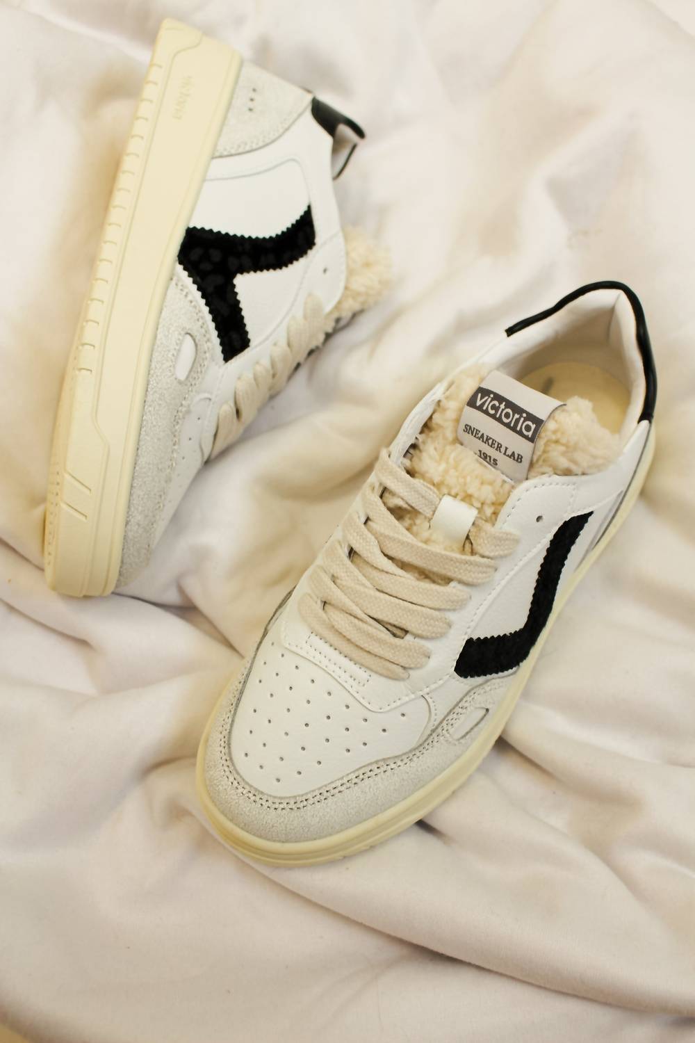 VICTORIA Women's Trainers With Animal Print Logo Sneakers in negro - women's sneaker