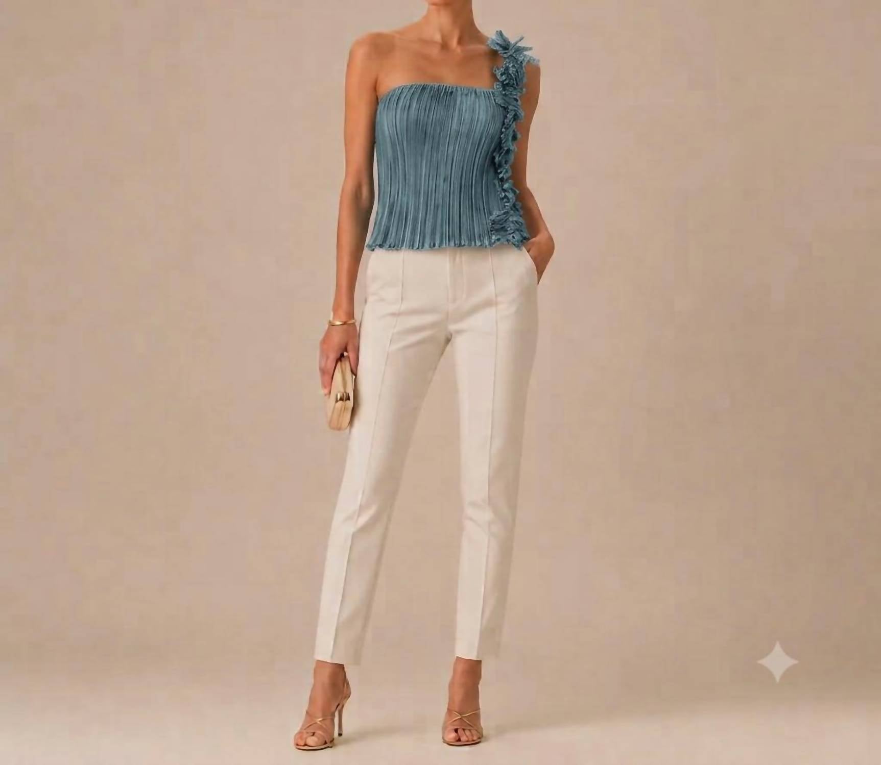 Daphne Valente - Garland Top
