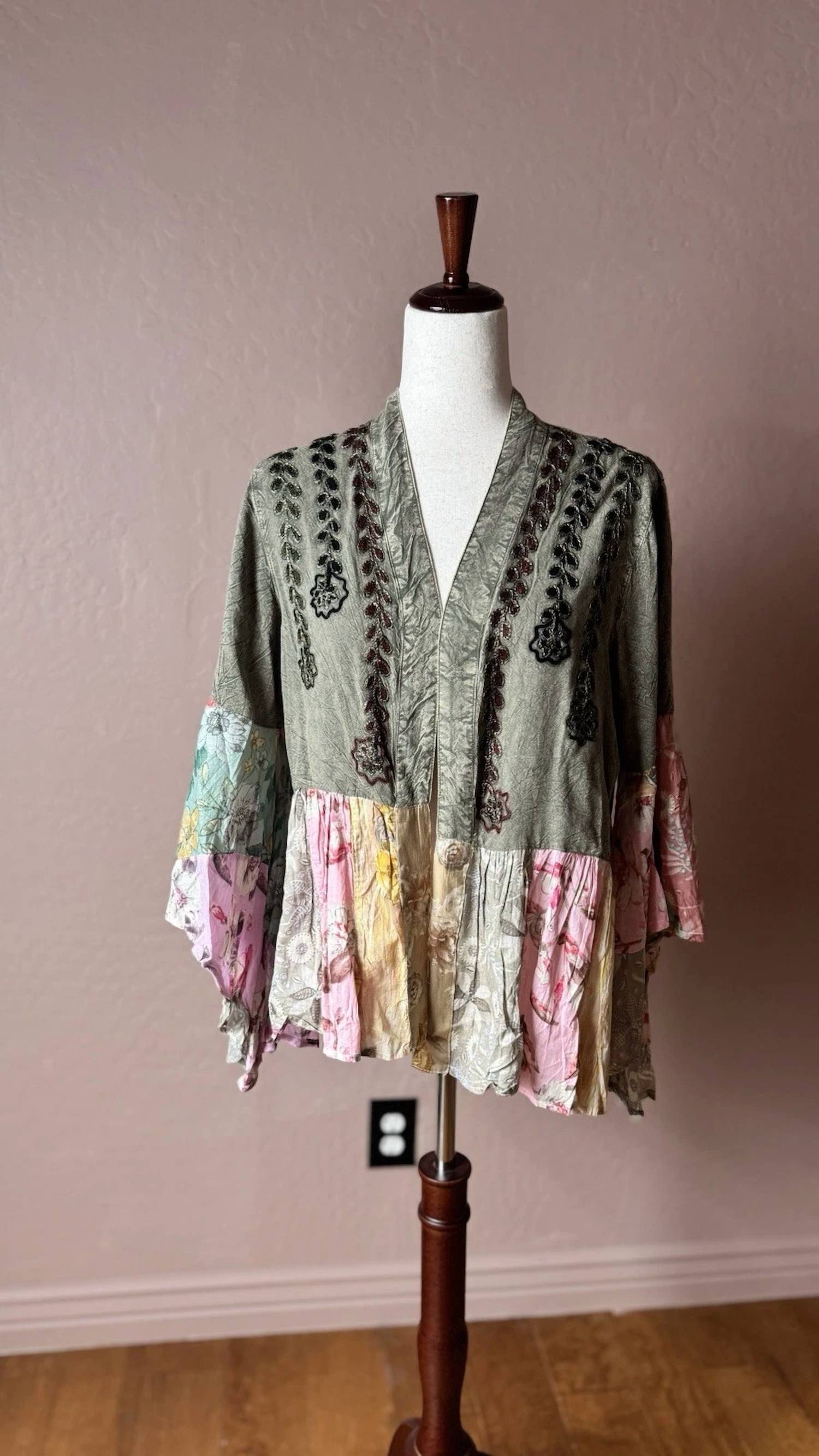 Young Threads - Women's Bohemian Rhapsody Kimono Blouse