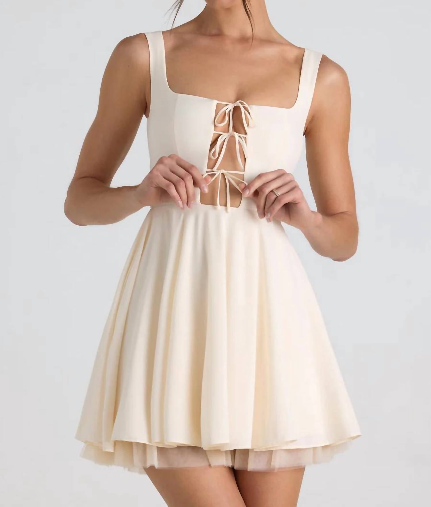 Oh Polly - Nanisca Tie-detail A-line Micro Mini Dress