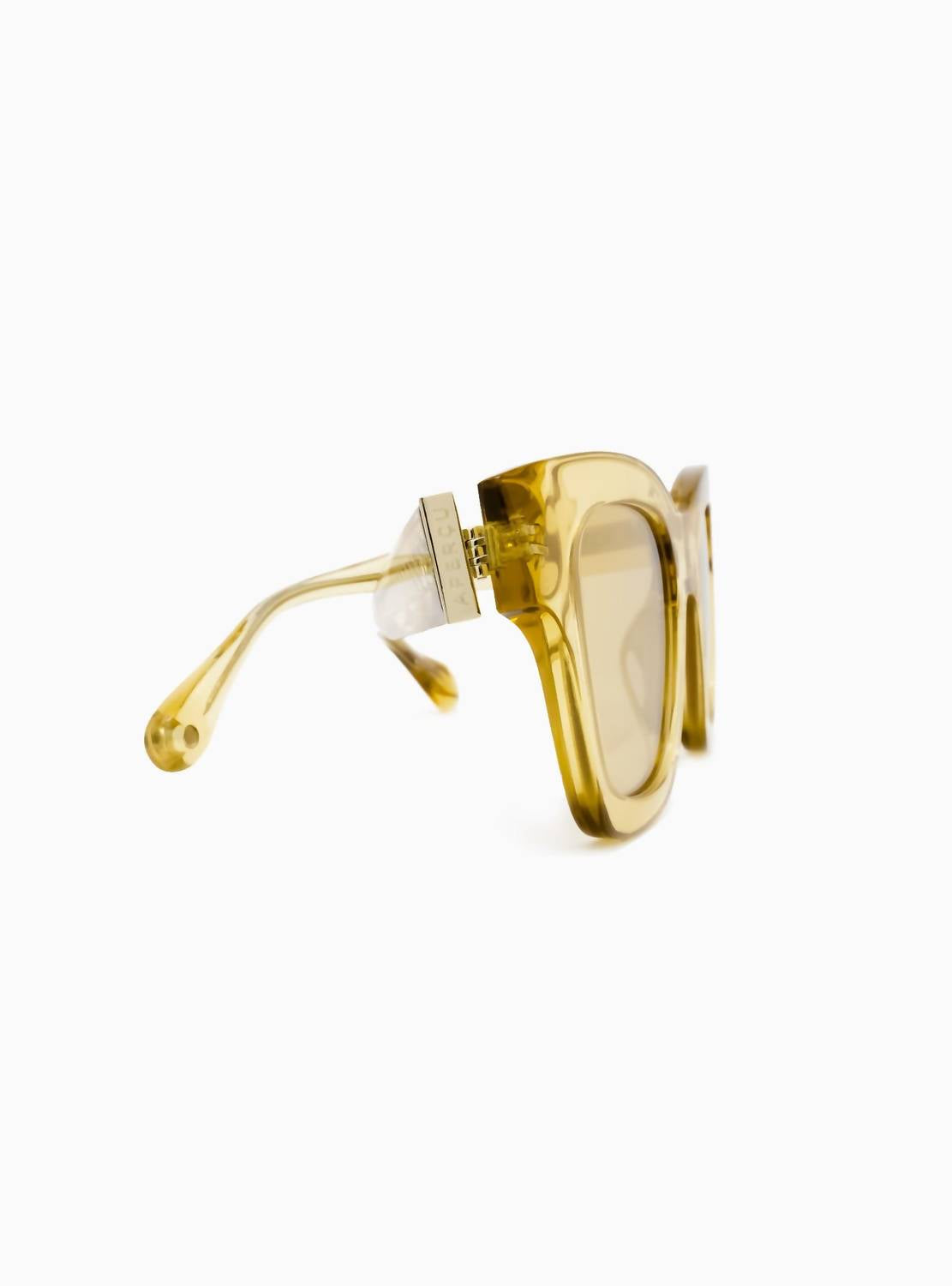 Aperçu Eyewear Women's Le Carré Sunglasses in d or - women's accessory - alternate view