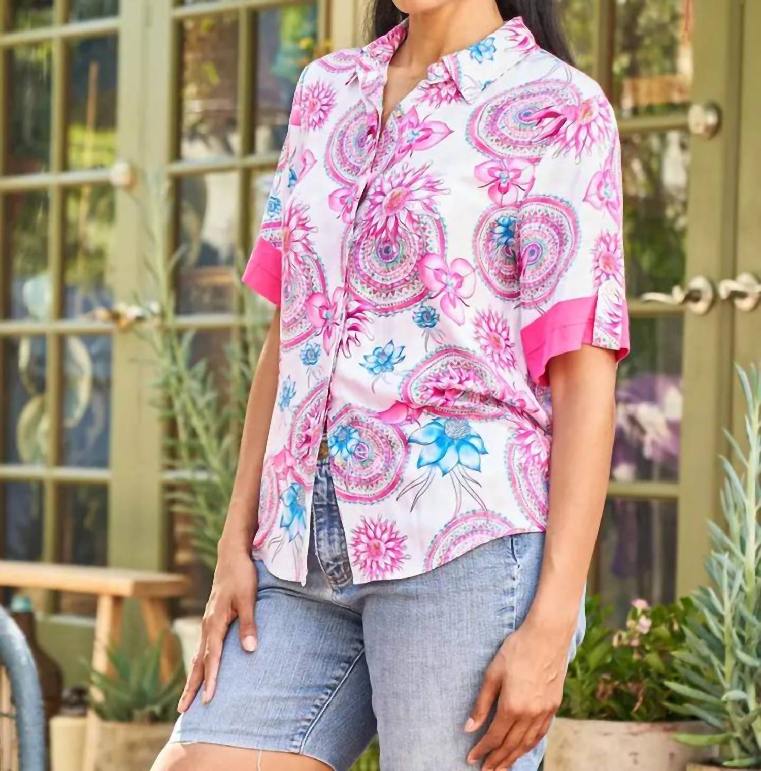 Paparazzi - Floral Mandala Short Sleeve Button-Front Shirt