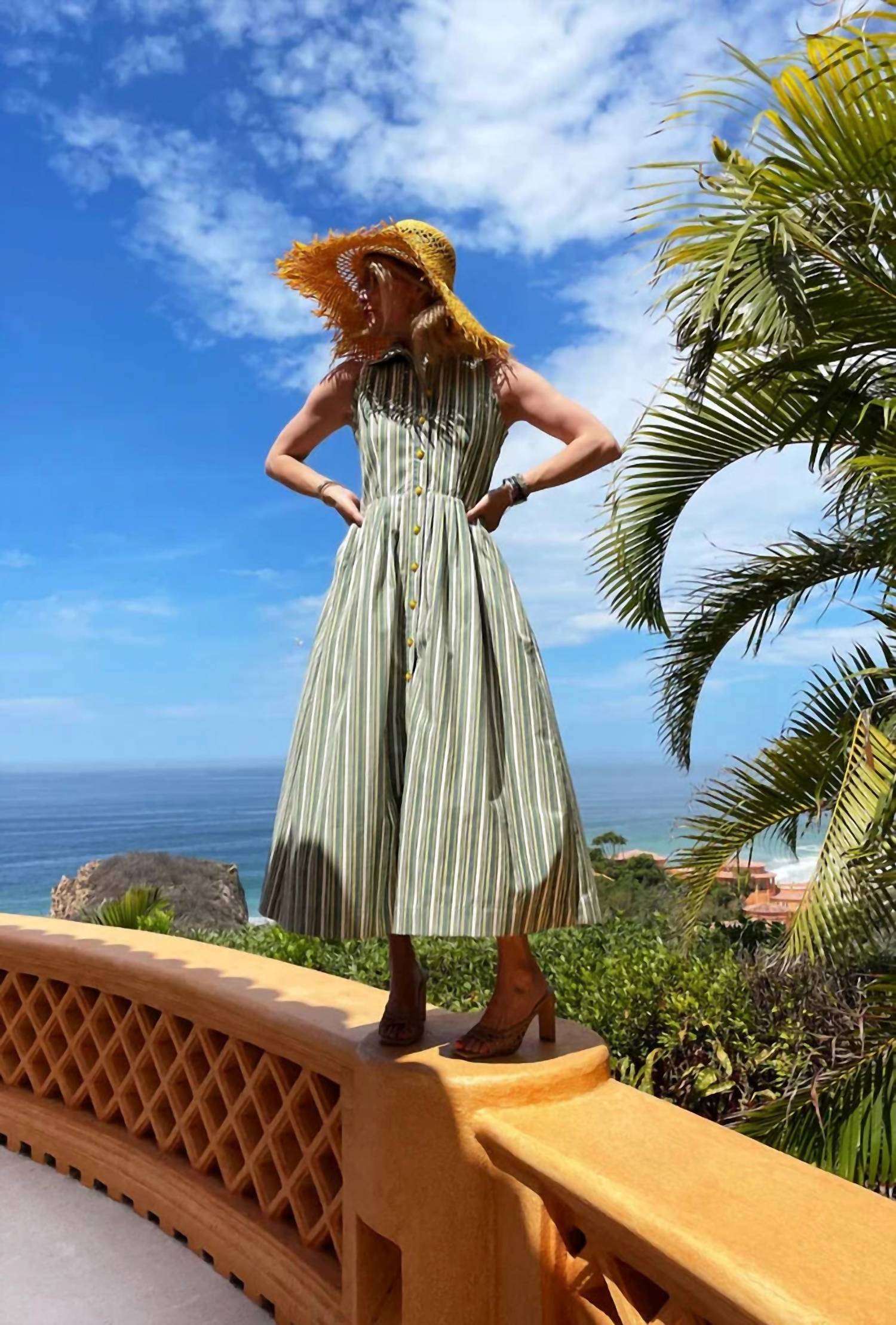 Buru - Lemon Sleeveless Twist Dress
