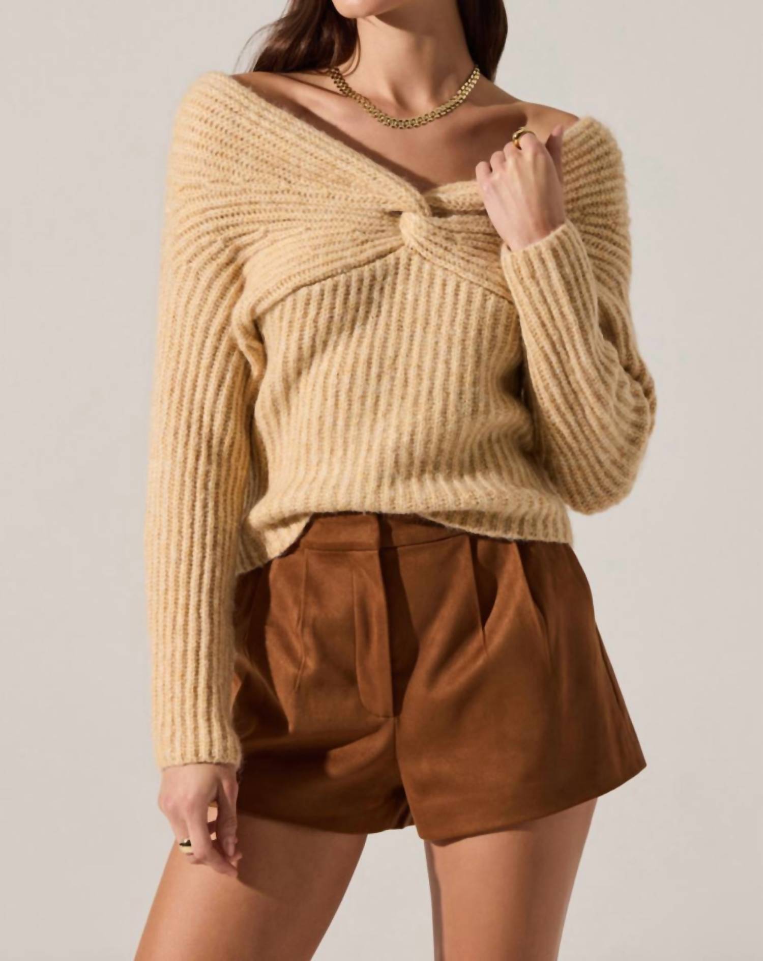 Astr - Franisbel Off The Shoulder Sweater