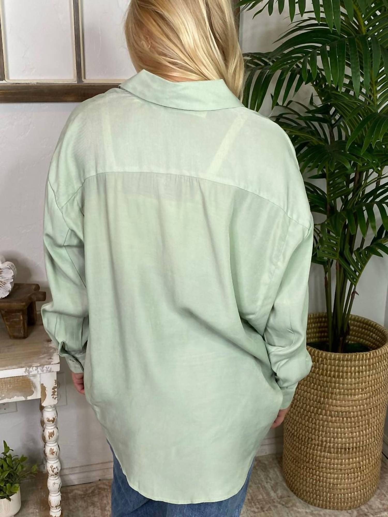 Blu Pepper - Oversized Button-down Shirt
