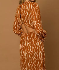 Gilli - Long Sleeve Back Open Slit Abstract Print Dress