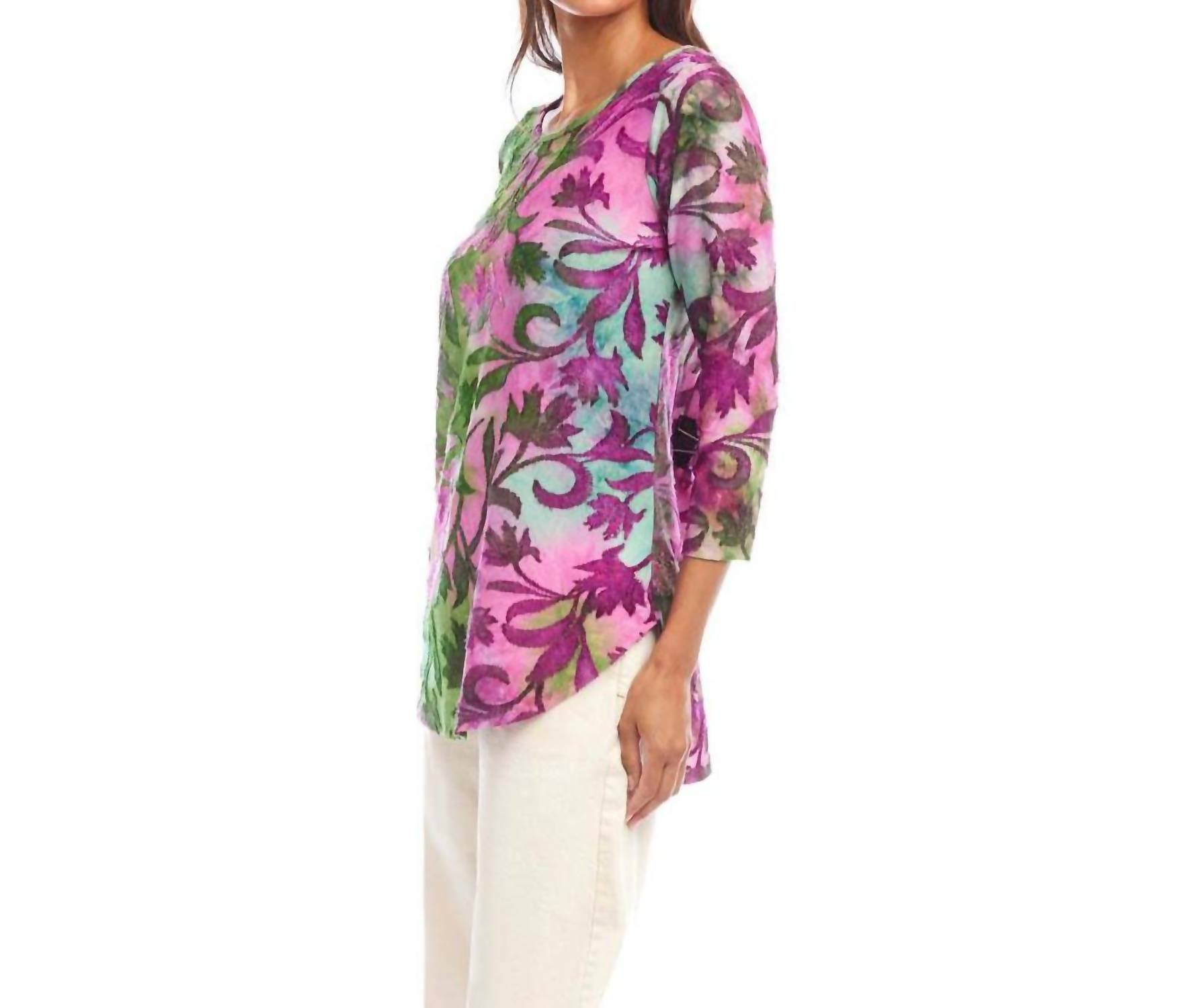 Karen Kane - 3/4 Sleeve Burnout Shirttail Top - Petite Size