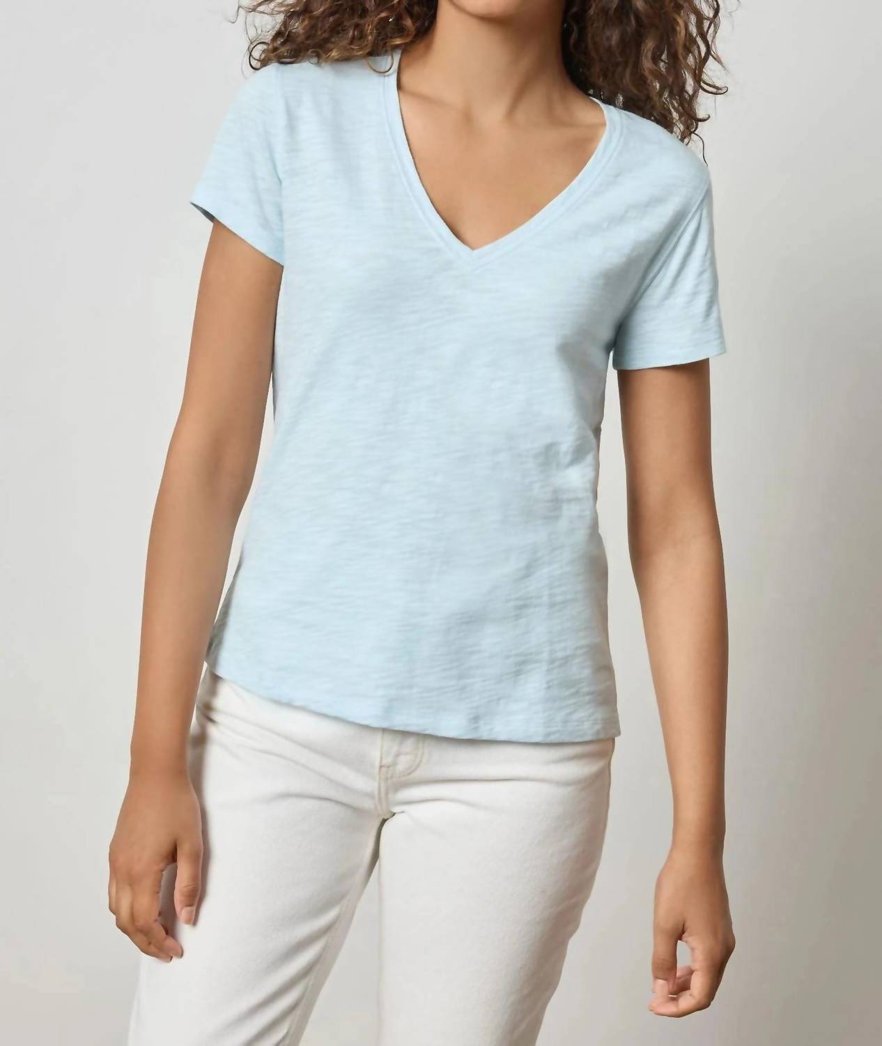 Lilla P - V-neck Short Sleeve Back Seam Tee