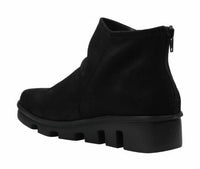 L'Amour Des Pieds - Women's Hadirat Boot