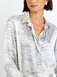 Bella Dahl - Clean Hidden Placket Top