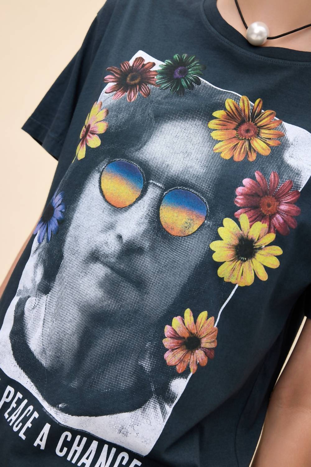 Daydreamer - Give Peace A Chance Tee