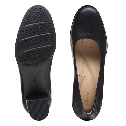 Clarks - Women's Loken Step