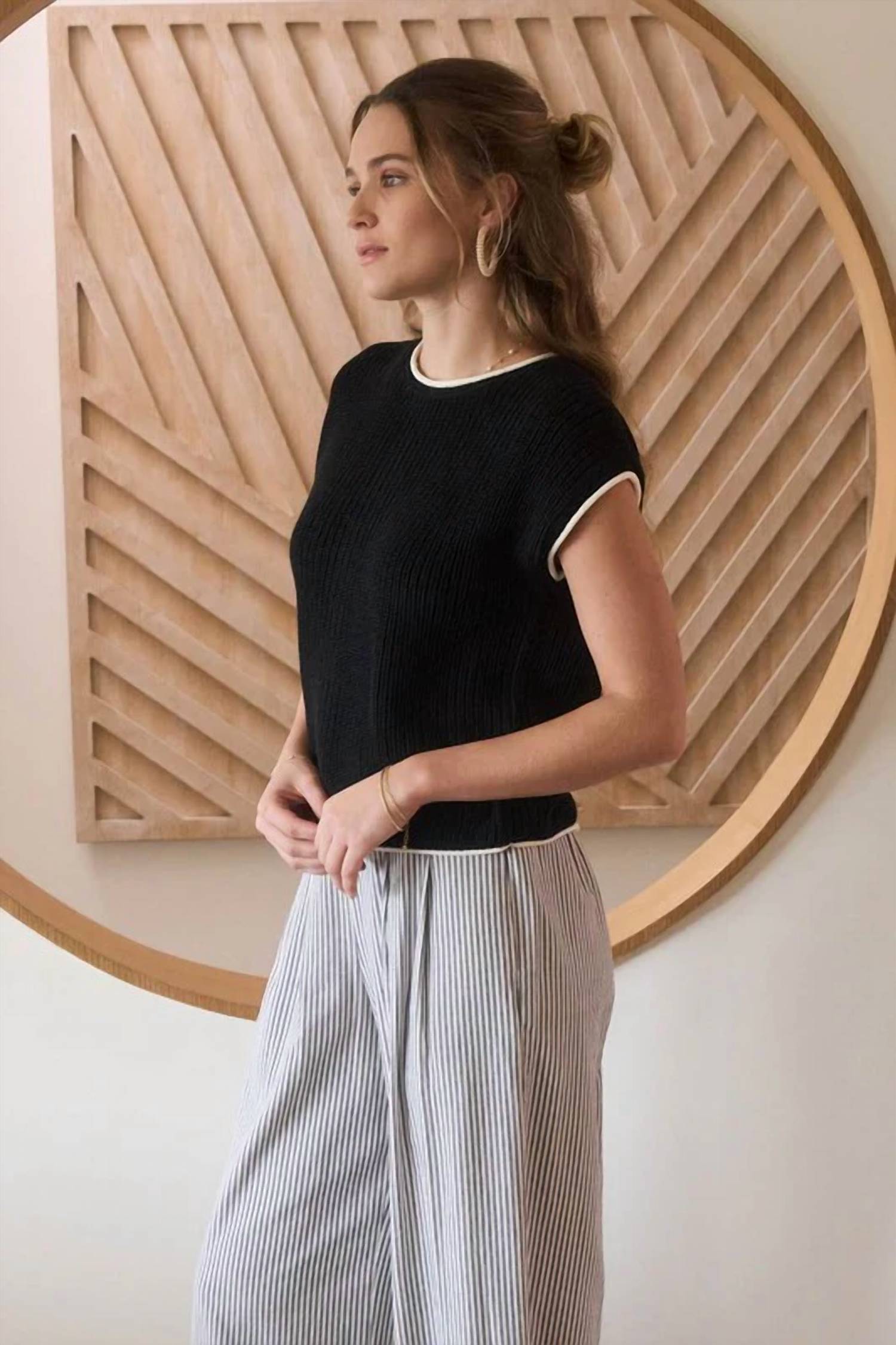 Blu Pepper - Contrast Trim Short Sleeve Sweater