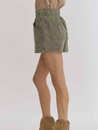 Entro - Stylish High-waisted Shorts