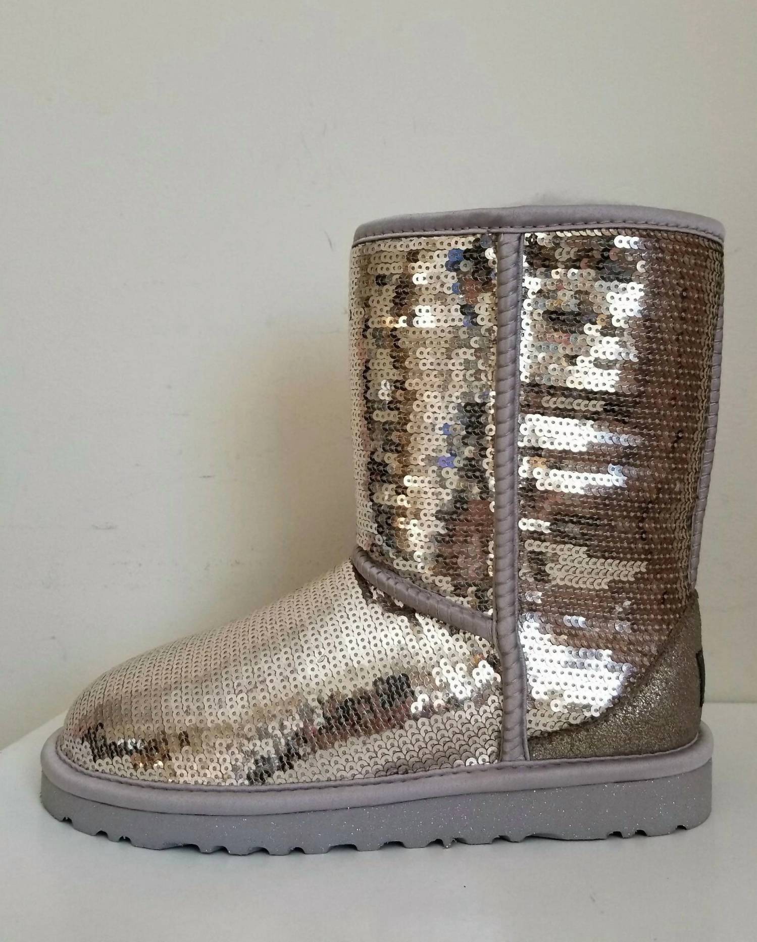 Ugg - Women's Classic Short Sparkle Boots