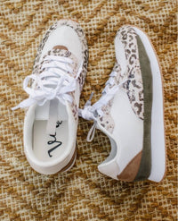 Very G - Women's Leopard Runner Sneaker