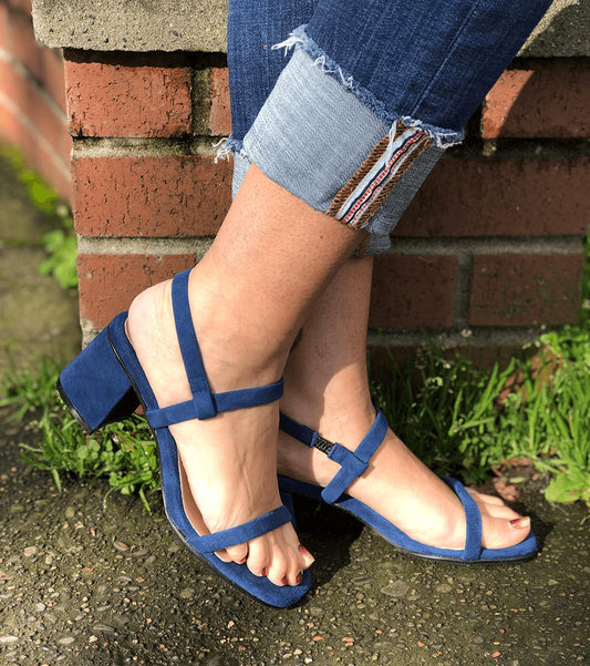 All Black - Simple Block Sandal