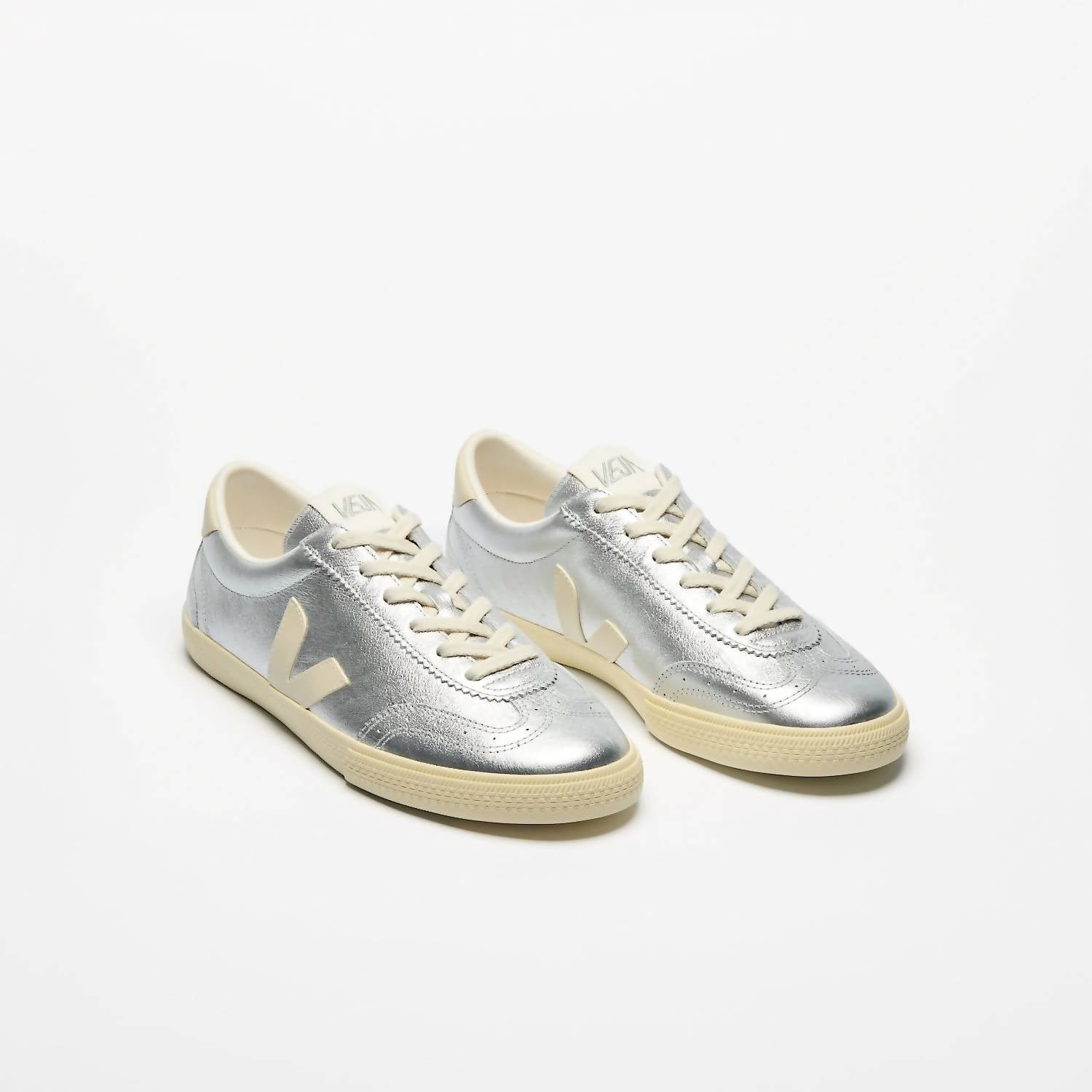 Veja - Women's Volley O.t. Leather Sneaker