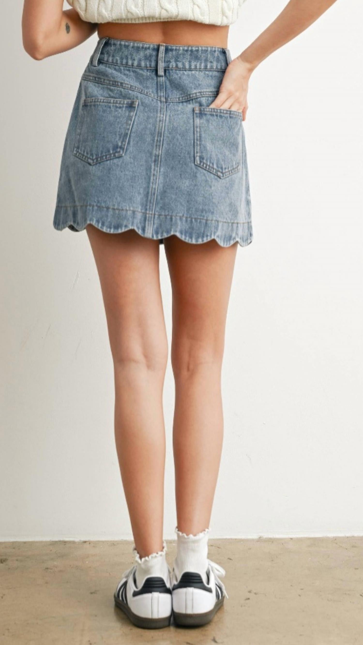 Buttermelon - Scallop Edge Button-up Skirt