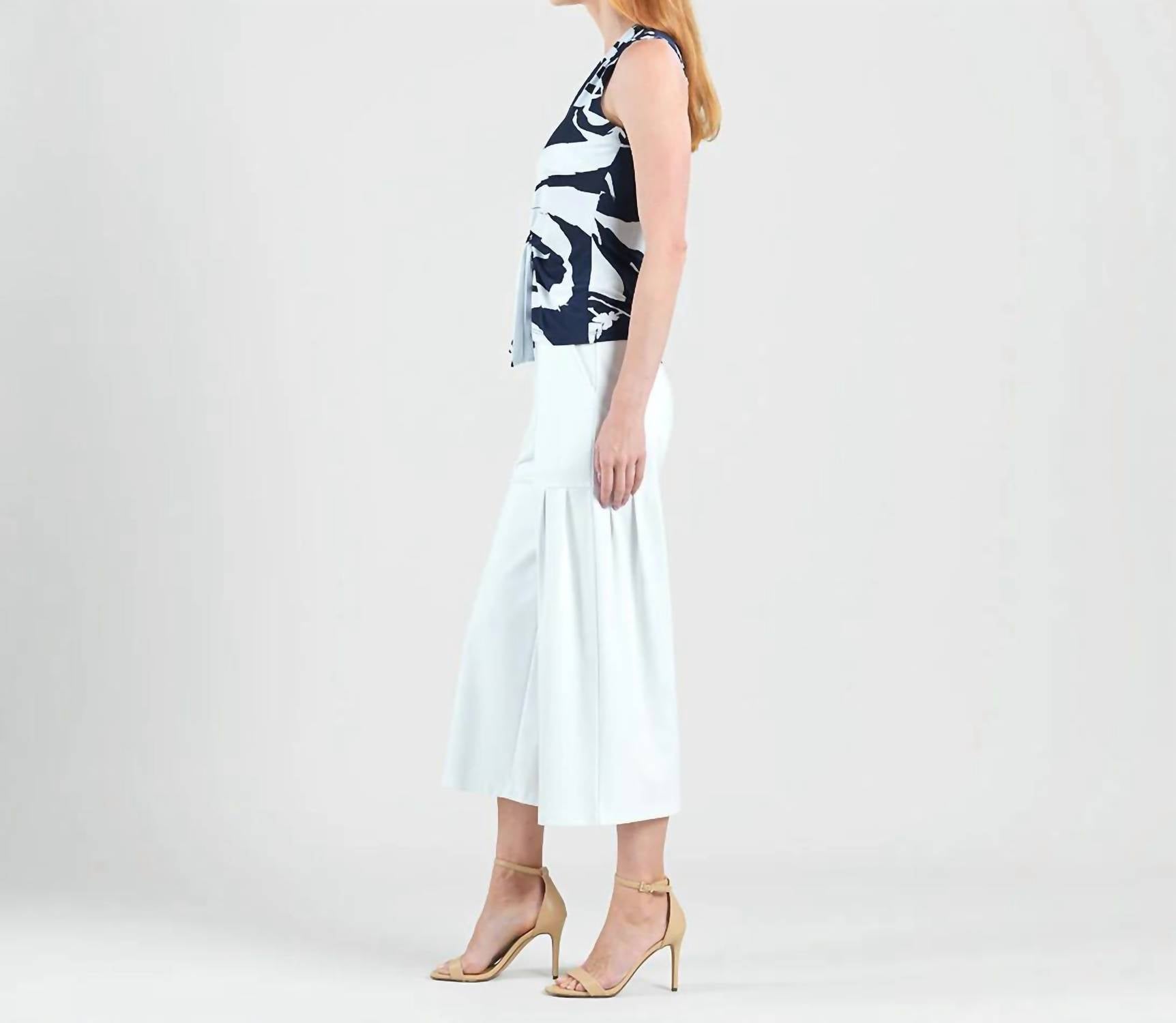 Clara Sunwoo - V-neck Top