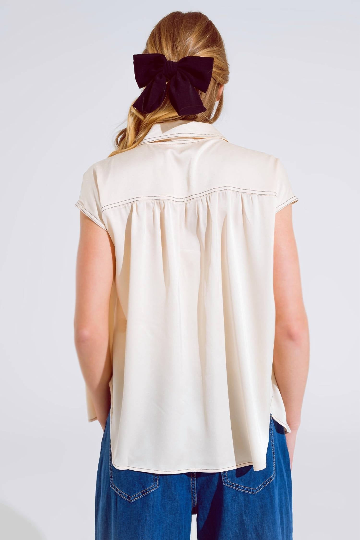 Q2 - Polo Collar Sleeveless Blouse
