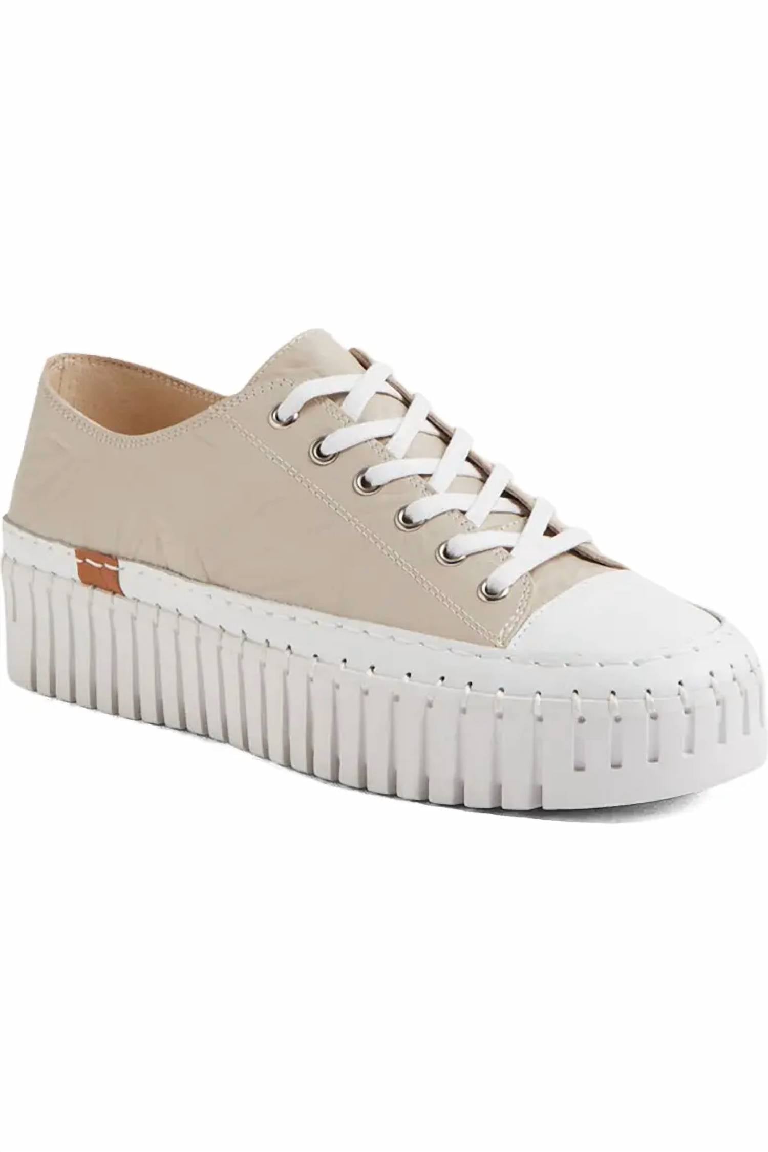 Django & Juliette - Women's Baselo Platform Sneaker