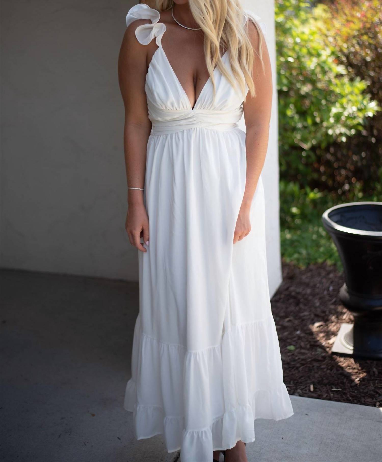 Main Strip - Women's Luna Ruffle Maxi Dress