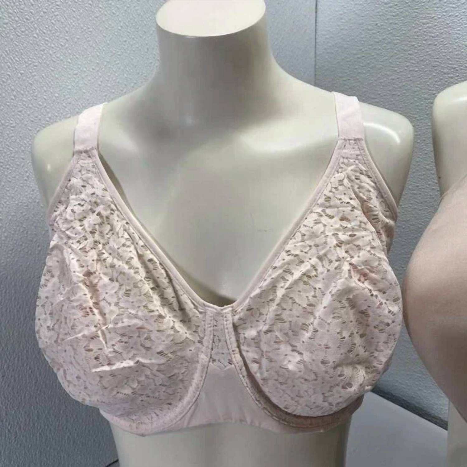 Chantelle - Women's Norah Light Padded & Lace T-shirt Bra Set