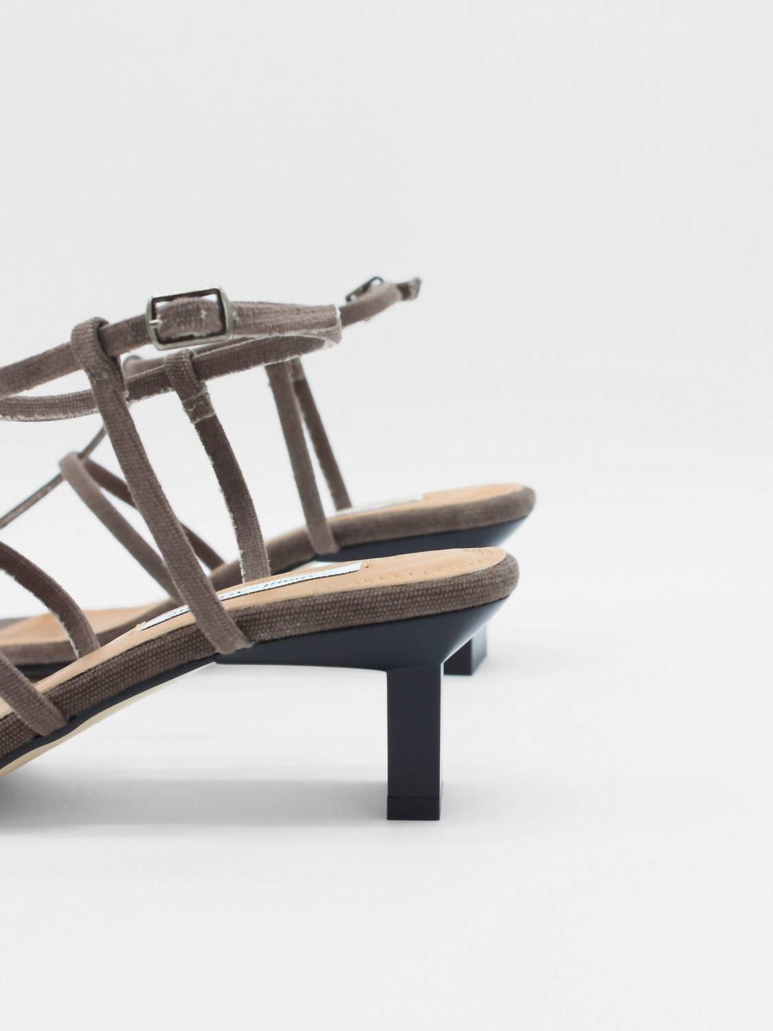 About Arianne - Women's Gene Cage Heel