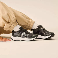 New Balance Kid's Dynasoft Reveal V4 Boa Sneakers in grey black - kids' sneaker - view 6