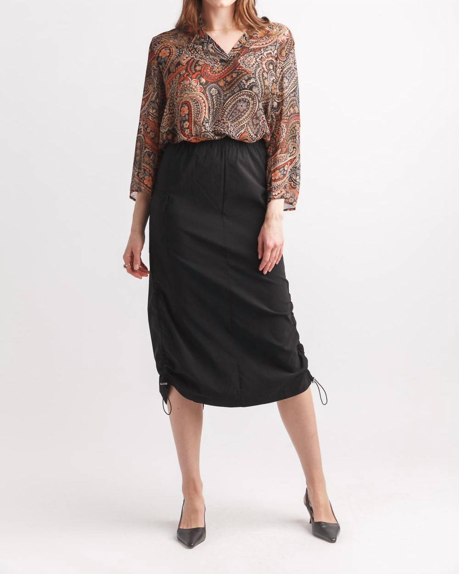 Papillon - Pretty In Paisley Tab Sleeve Blouse