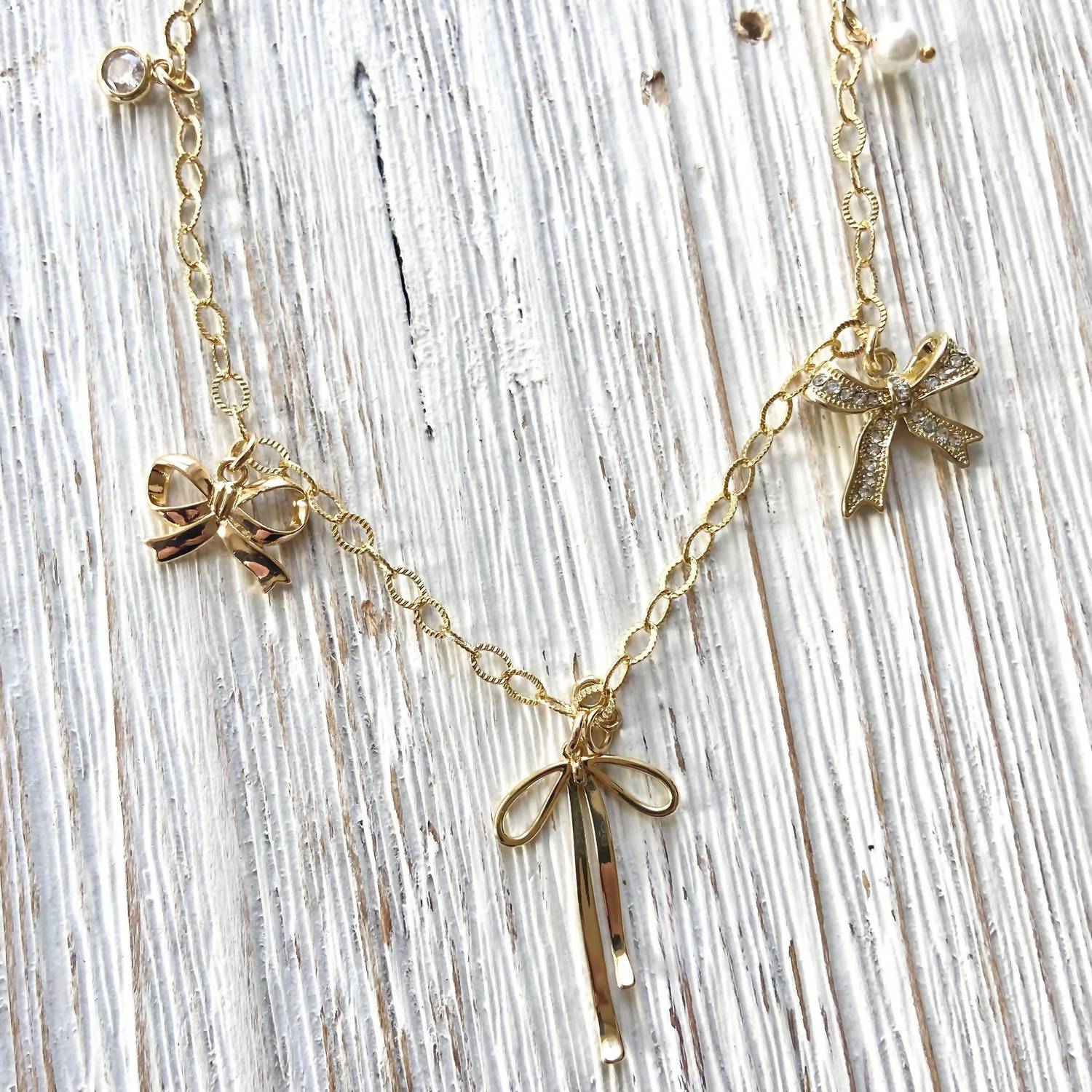 Vb & Co. - Women's Bow Ribbon Necklace