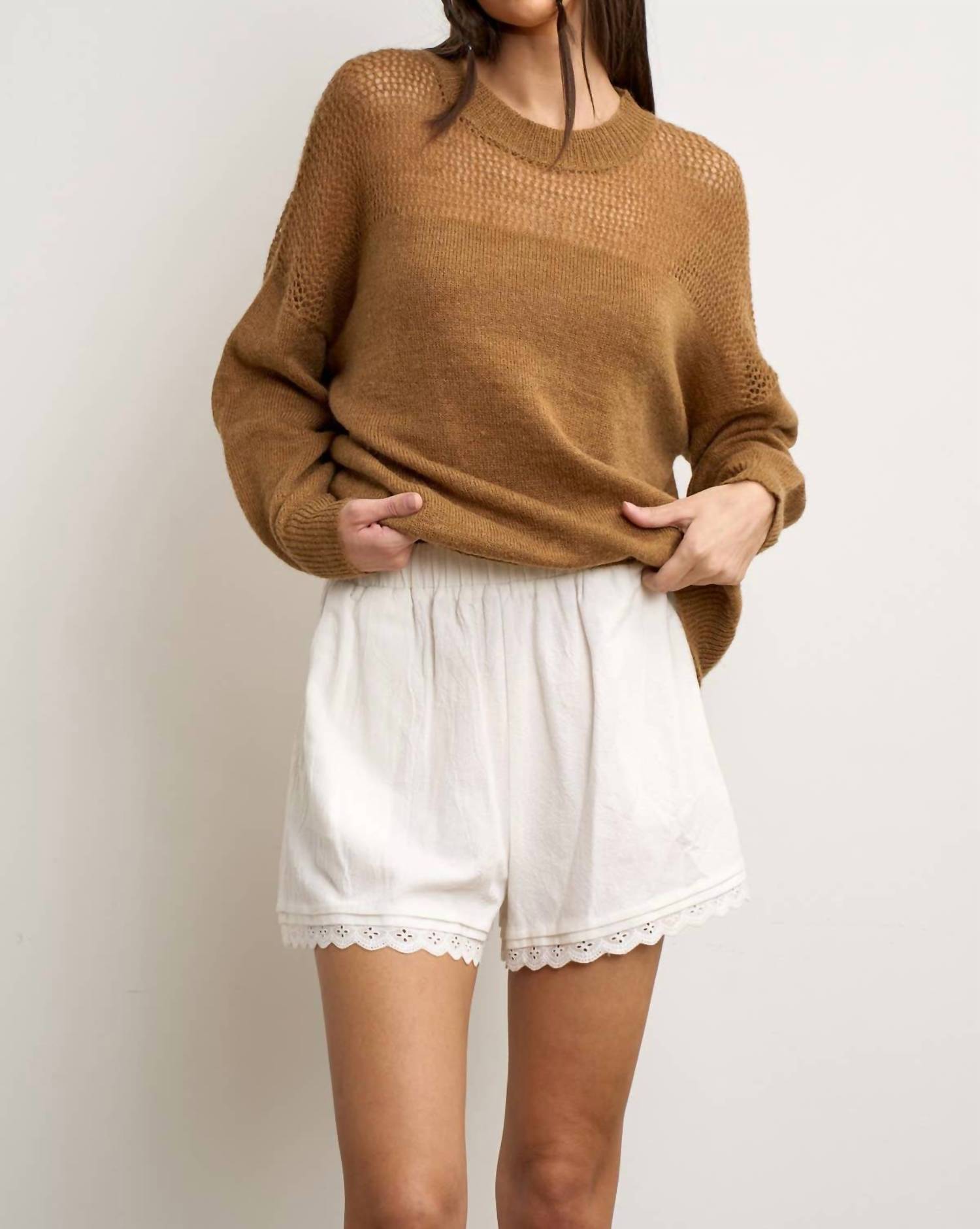 Lara Daisy - Effortless Feminine Lace Trim Cotton Shorts