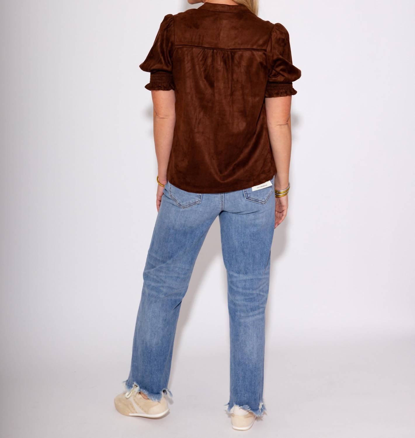 Ivy Jane - Suede Puff Sleeve Top