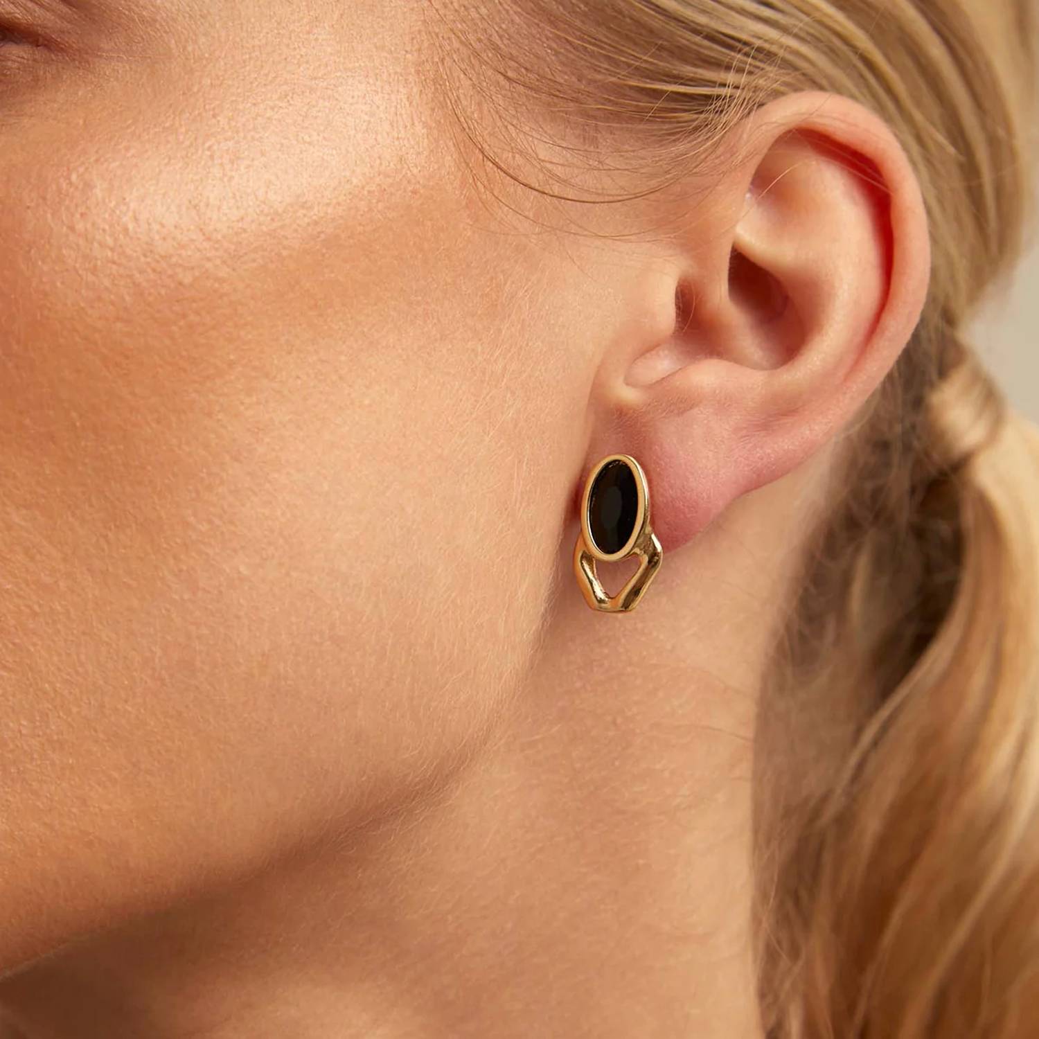 Unode50 - Women's The Queen Earrings