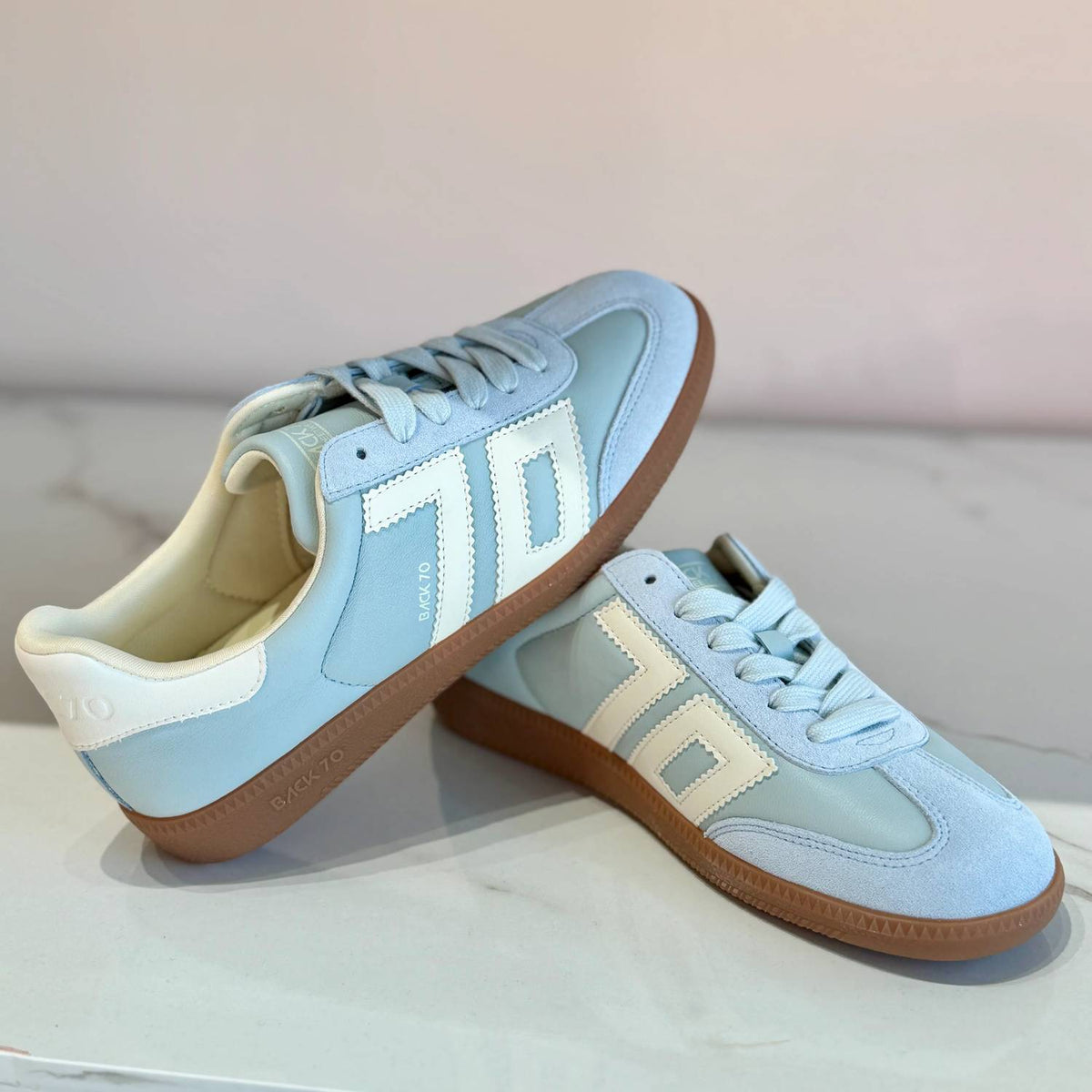 Back 70 - Women's Cloud D26 Sneakers