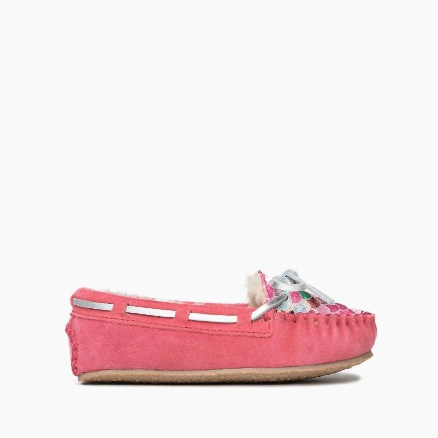 MINNETONKA Girls' Cassie Moccasin Slipper in pink - kids' shoe - detail view