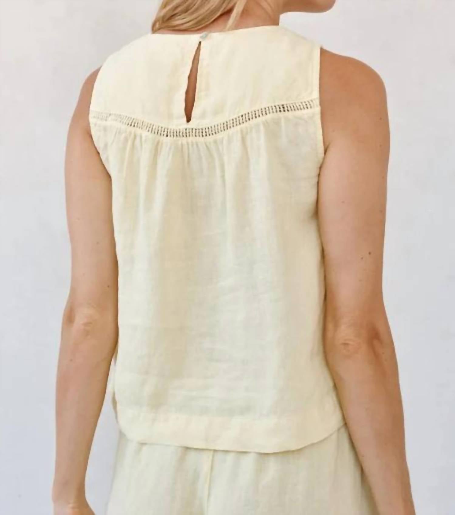 Bella Dahl - Sleeveless Trimmed Yoke Seam Top