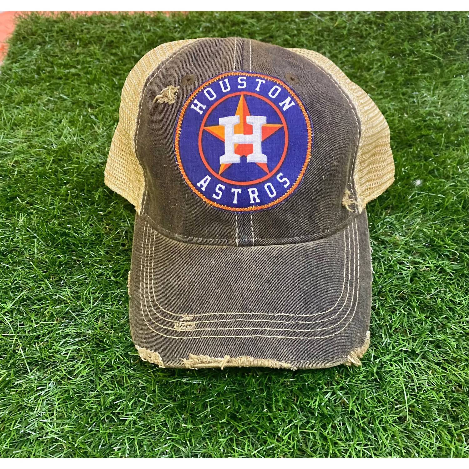 Sweet Texas Treasures Men's Houston Astros Distressed Trucker Caps in black - men's hat