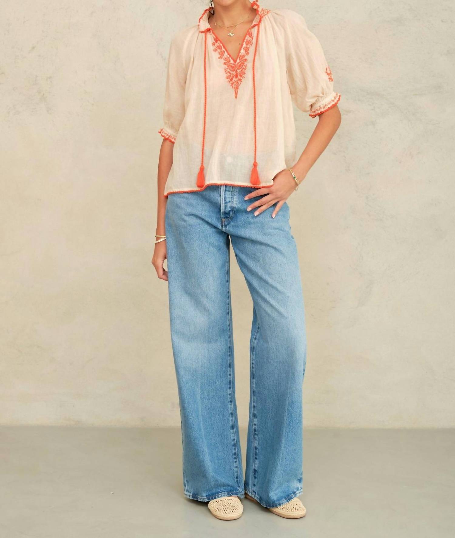 M.A.B.E. - TALIA EMBROIDERED SHORT SLEEVE TOP