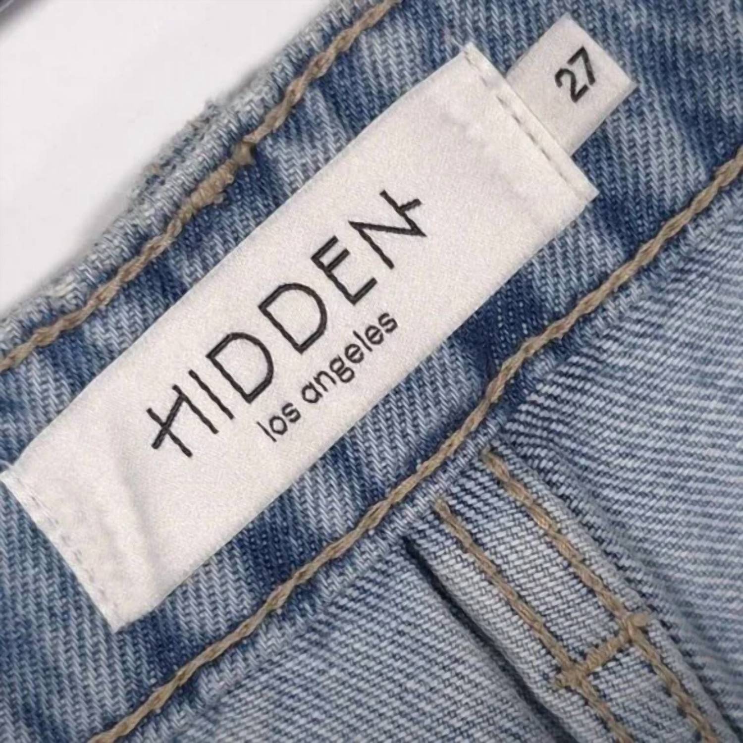 Hidden - Zoey Distressed Knee Grinded Mom Jeans