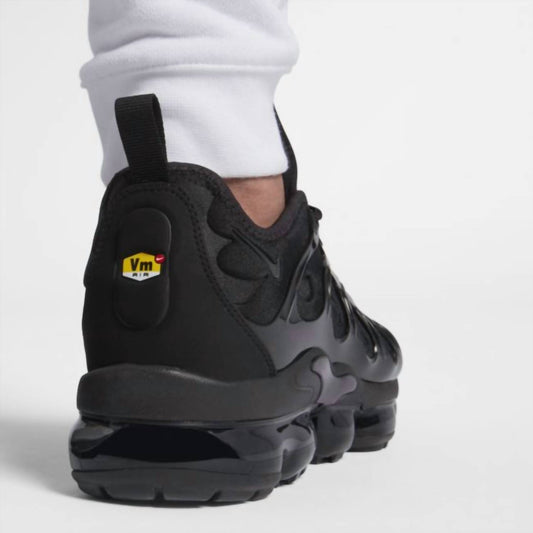 Nike - Men's Air VaporMax Plus Sneaker