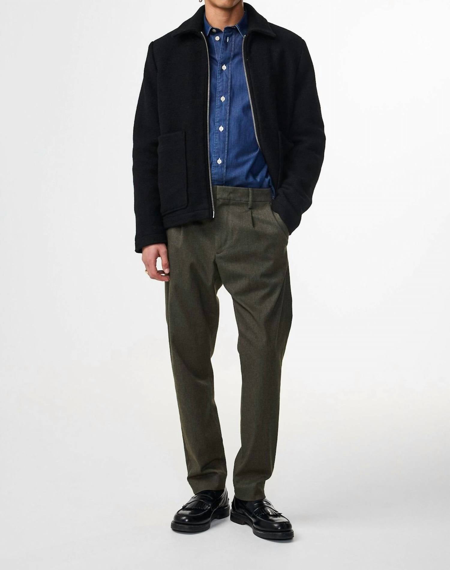 Nn07 - Relaxed Fit Tapered Leg Trousers
