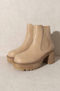 Oasis Society - Women's Dorothy Chelsea Boot
